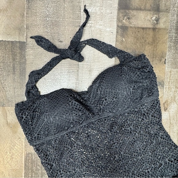 NWT Mossimo Crochet Black One Piece Swim size Medium - Picture 2 of 12